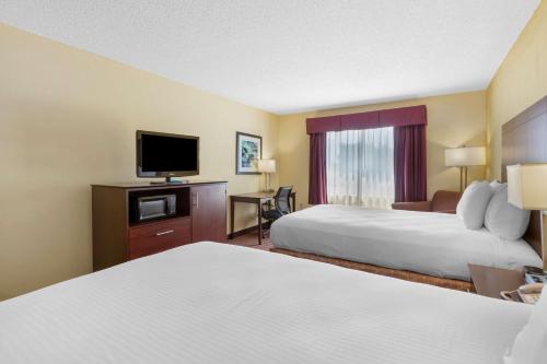 Double Room with Two Double Beds - Non Smoking