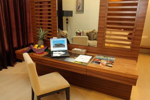 アップタウン インペリアル カジャン