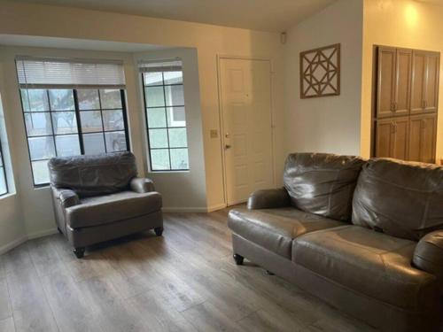 Tranquil home. Centrally located. 30 Day min in Temecula, USA