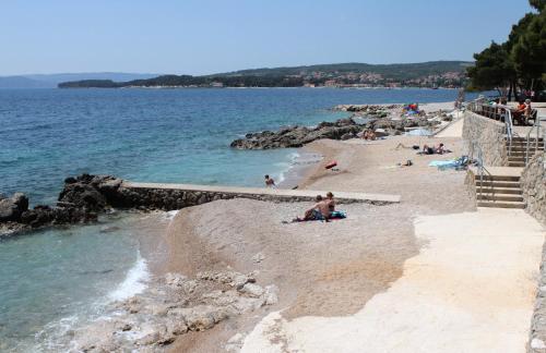 Strand, Apartments with a parking space Krk - 5422 in Krk