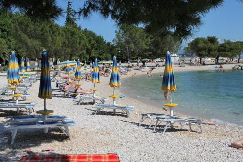 Apartments with a parking space Crikvenica - 9651 - image 4