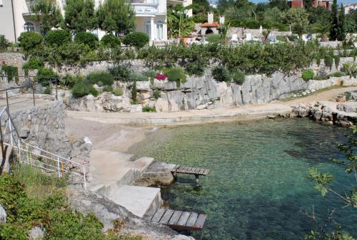 Apartments by the sea Vantacici Krk - 5292 - image 12