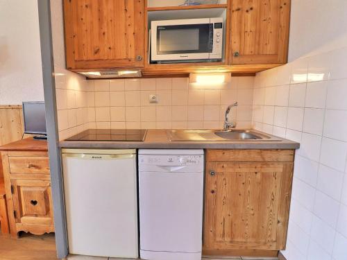 Appartement La Tania, 2 pièces, 4 personnes - FR-1-182A-21