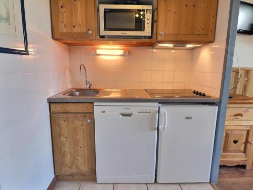 Appartement La Tania, 2 pièces, 4 personnes - FR-1-182A-15