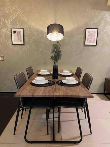 Arcoris Mont Kiara - Huge Balcony for 8 pax 1B1BR - 2 queen and 1 Partition Room Bunk Bed, Kuala Lumpur (fotografie 9)