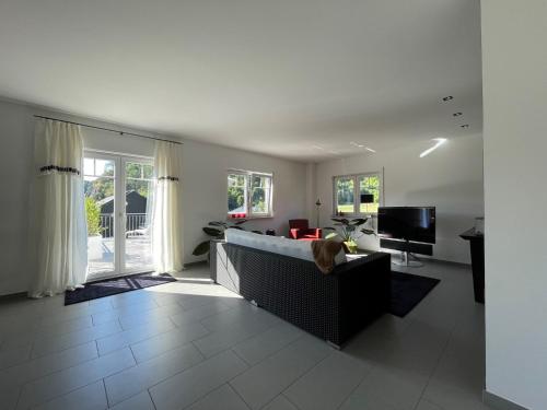 Stilvolle Wohnung für bis zu 5 Personen - mit riesiger Dachterrasse (Stilvolle Wohnung fur bis zu 5 Personen - mit riesiger Dachterrasse) in هايجيرلوش