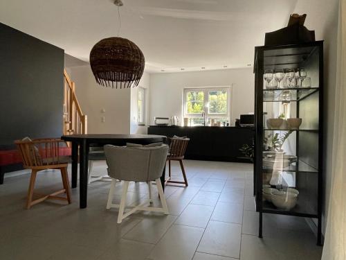 المرافق, Stilvolle Wohnung für bis zu 5 Personen - mit riesiger Dachterrasse (Stilvolle Wohnung fur bis zu 5 Personen - mit riesiger Dachterrasse) in هايجيرلوش