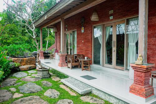 Kresna Asih House