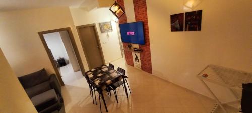 Faciliteter, Chez Amina in Förorter