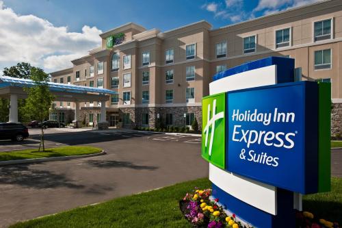 Holiday Inn Express & Suites Columbus - Easton Area, an IHG Hotel