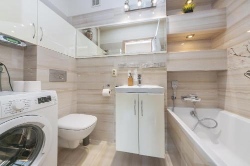 Three-Bedroom Apartment image 4