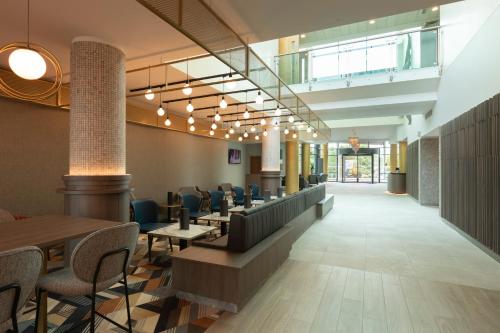 Crowne Plaza Birmingham NEC an IHG Hotel - image 6