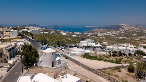 Lami Traditional Windmill - With Private pool and Jacuzzi