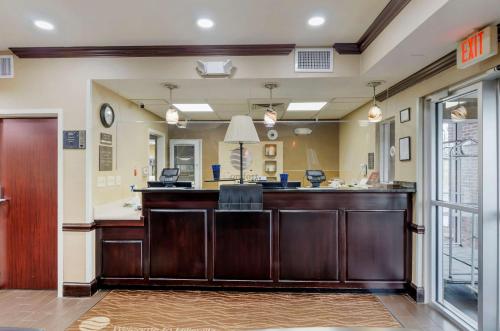 Comfort Inn & Suites Hillsville I-77 in Hillsville, USA