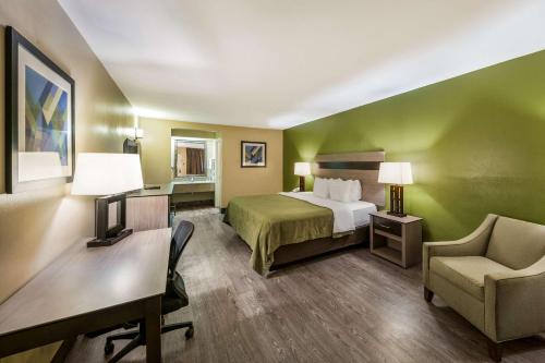 Quality Inn & Suites Garland - East Dallas in Garland, USA
