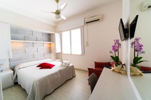 Hotel Dafne Punta Marina Italy