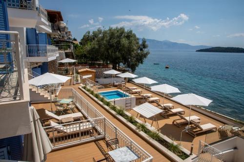 lefkada blue luxury sea front apartments -by del mar