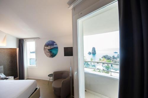 Grand Hotel Faraglioni - image 11