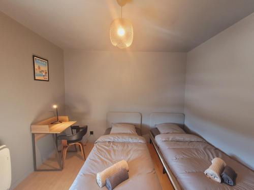 Guestroom, Bel appartement contemporain proche des commodites in Montaudran-Lespinet