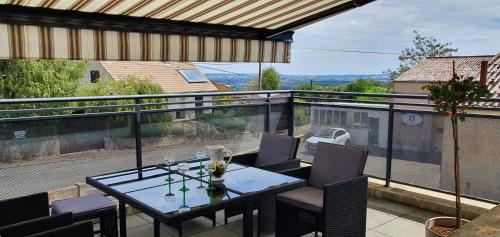 La Terrasse de Montcenis - Location saisonnière - Montcenis