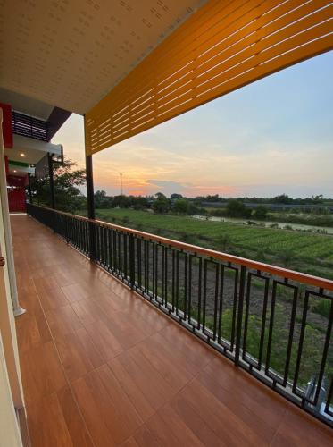 The Palm Resort Kampeang Saen. in Kamphaeng Saen
