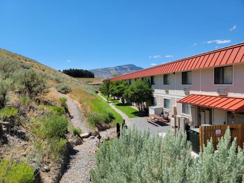 المنظر الخارجي, سوبر 8 باي ويندام كودي (Super 8 By Wyndham Cody) in Cody