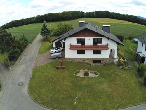 Viesnīcas āriene, Idyllisches Ferienhaus “Werra Ausblick” am Meißner in Berkatal