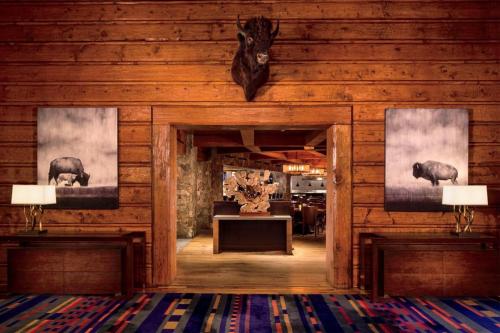 Beaver_Creek_Ritz-Carlton_Studio - image 12