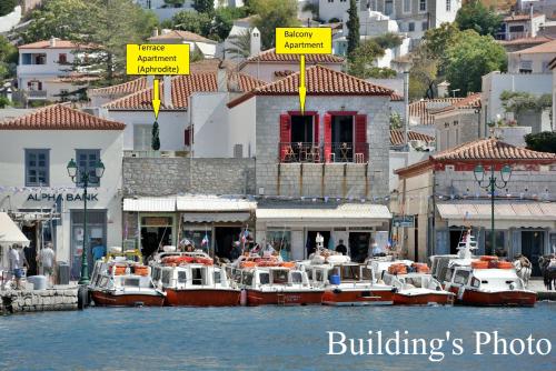  Hydra Port Apartments in Hydra