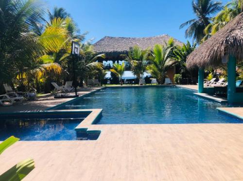 Schwimmbad, Sambo Mambo Beach Hotel in El Cuco