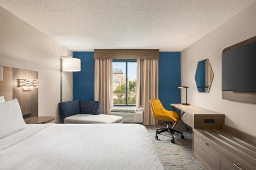 Holiday Inn Express Hotel & Suites Greenville-Downtown