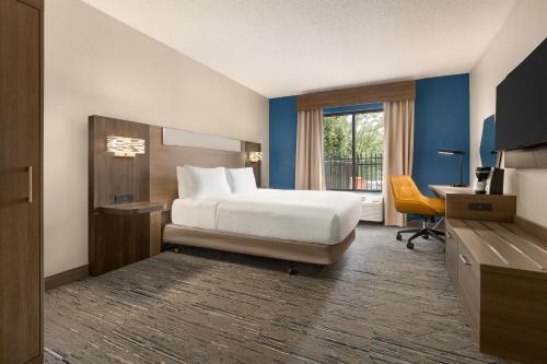 1 queen bed