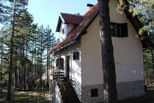 Smeštaj Nedić Karaula (Smestaj Nedic Karaula) in Karaula