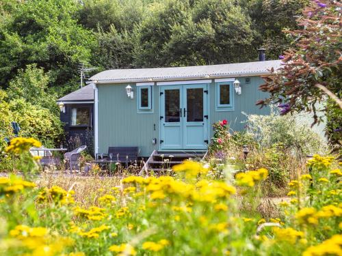 B&B Aberdyfi - The Shepherd's Hut - Bed and Breakfast Aberdyfi