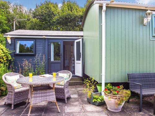 The Shepherd's Hut - image 5