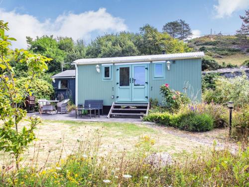 The Shepherd's Hut - image 11