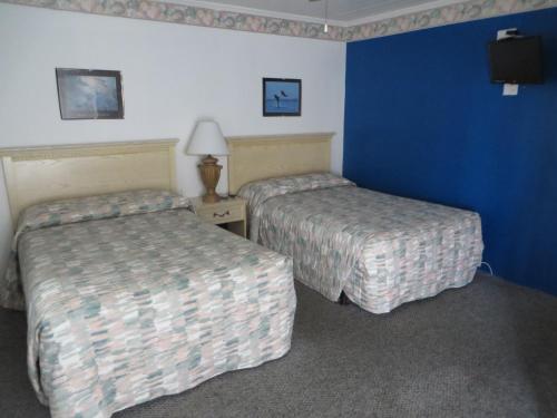 Royal Palms Motel