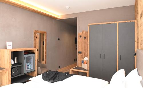 Superior Double Room image 5