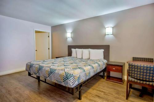 Motel 6-Inglewood CA - image 9
