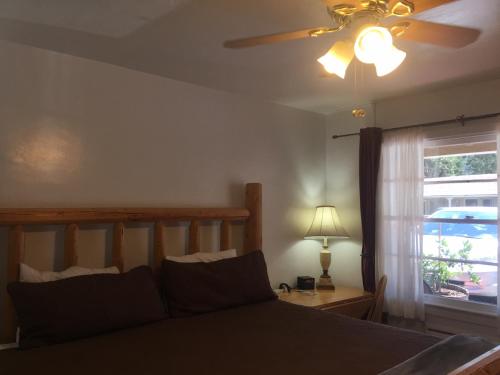 Dunsmuir Lodge