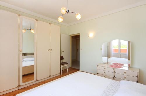 Apartment Kampor 4972b - main image