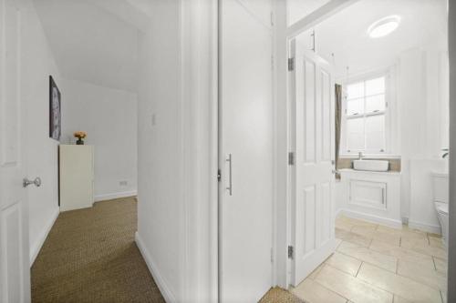 Picture of Modern Deluxe Apartment London Camberwell Denmark