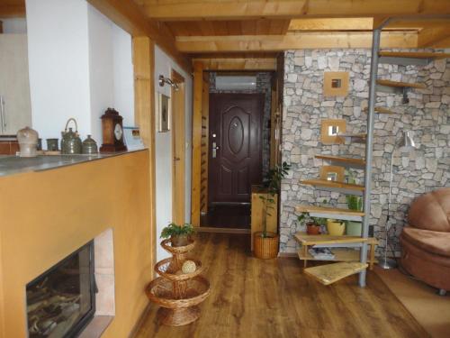 靠近捷克布傑約維采的多德里貝山林小屋 (Doudleby u Ceskych Budejovic) in 多烏德萊比