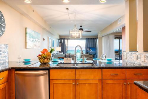 Sands Of Kahana 315 2Bd 2Ba Oceanfront condo - image 3