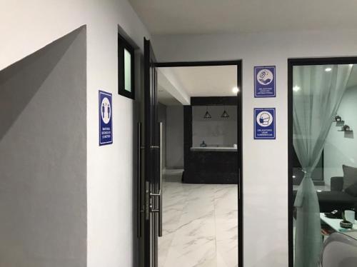 HOTEL NUEVA LUNA in Col San Jose