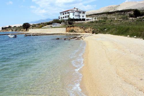  Apartments with a parking space Pag - 9376 in Pag