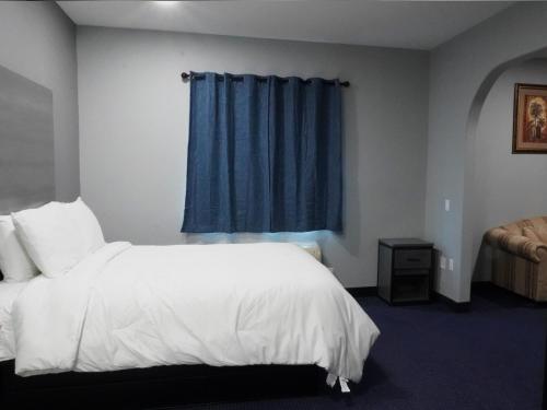 Americas Best Value Inn and Suites Bush International Airport