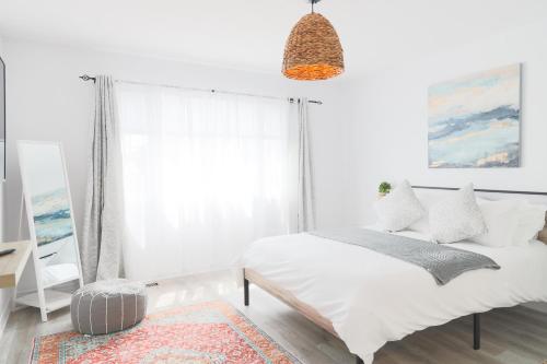 Family-Friendly Boho Stay - Sleeps 10 - Near the Falls, Waterloo