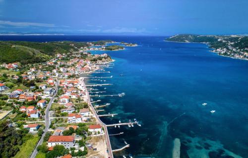 Apartments with a parking space Supetarska Draga - Donja Rab - 11237 - image 8