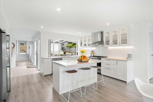 virtuve, SurfBreak on Seaside in Burrill Lake